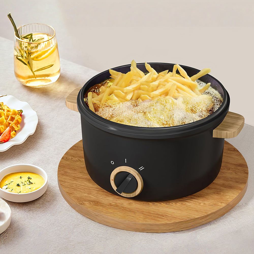 2.5L Electric Hot Pot, Portable Non-Stick Cooker for Ramen & Soup
